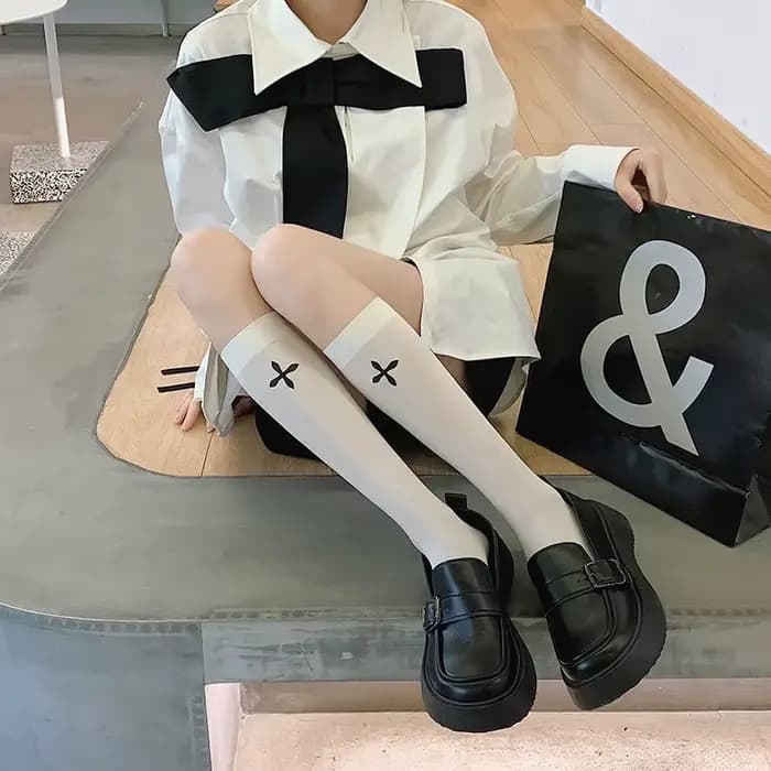 JK-Chaussettes fines à cœur croisé noir et blanc pour femme, beaux bas japonais, document solide, confortables, été, longues