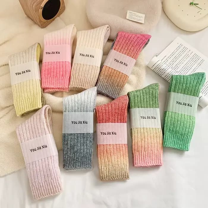 Chaussettes en laine de couleur progressive pour femmes