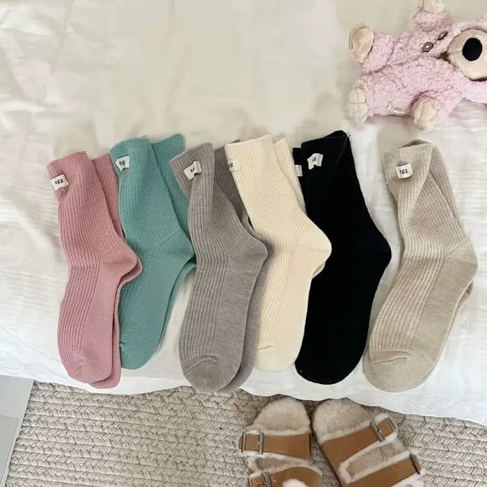 Chaussettes mi-mollet pour femme, automne-hiver, douces, élégantes, unies ou rayées, confortables, en laine, avec étiquette, pour la maison