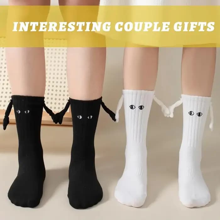 Chaussettes magnétiques pour Couple, chaussettes créatives à grands yeux, bas de dessin animé pour Couples avec main, chaussettes longues de Style Ins, accessoires pour vêtements