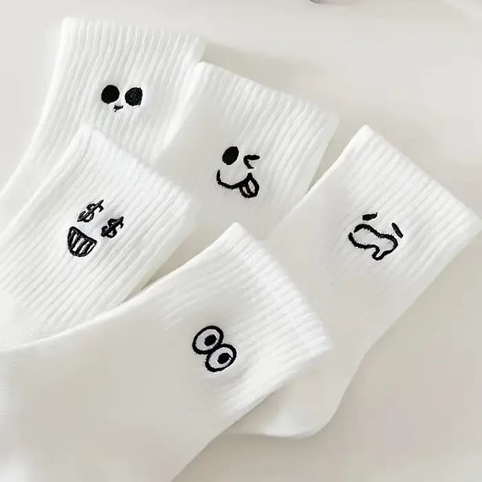 5/10 paires femmes blanc dessin animé chaussettes à la mode polyvalent Expression