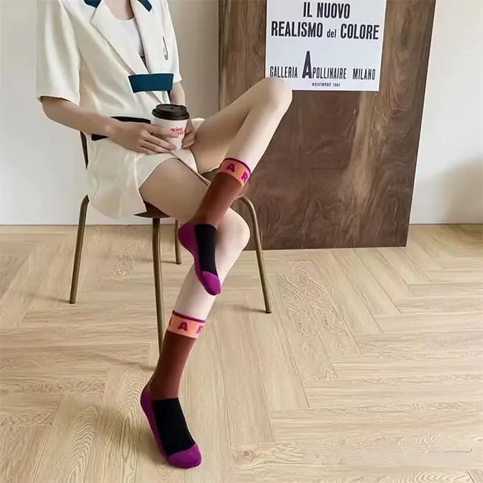 Printemps et été nouvelle mode chaussettes personnalité Simple côtelé lettre belle couleur femmes coton