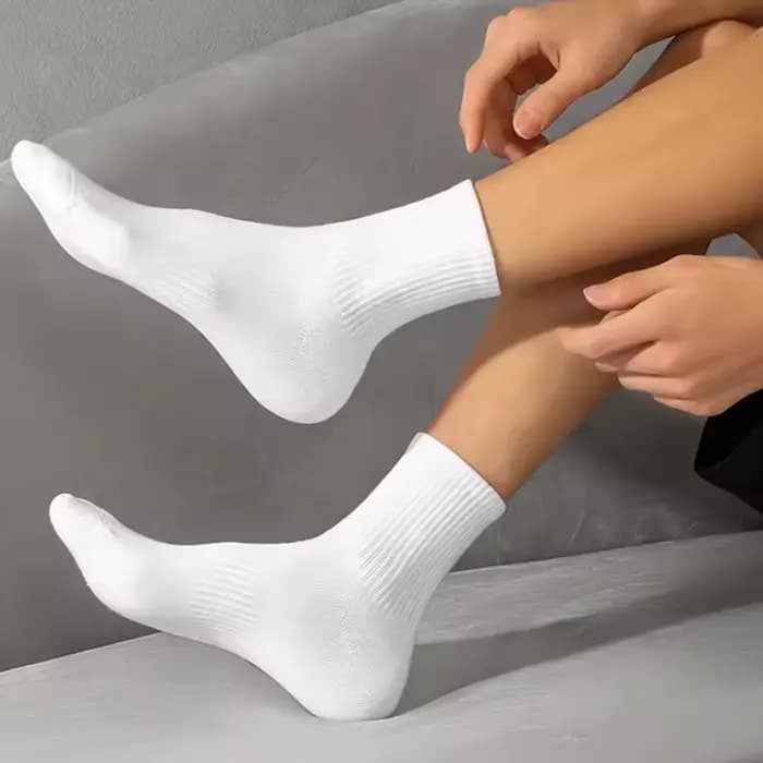 20 paires de chaussettes hautes en pur coton pour hommes, classiques noires/blanches, respirantes, absorbant la transpiration, chaudes, élastiques, chaussettes de sport