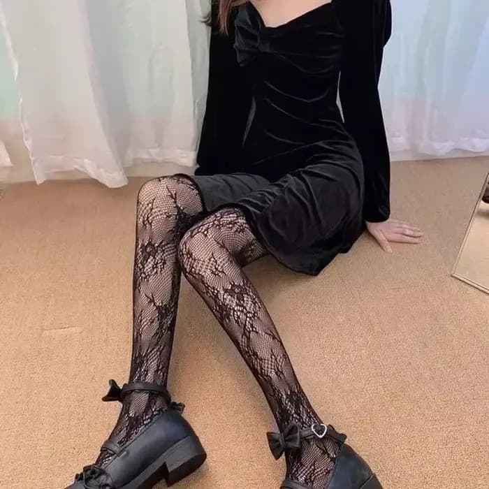 Femmes Sexy noir blanc Lolita creux dentelle maille bas bas collants japonais Goth Floral rotin chaud classique collants