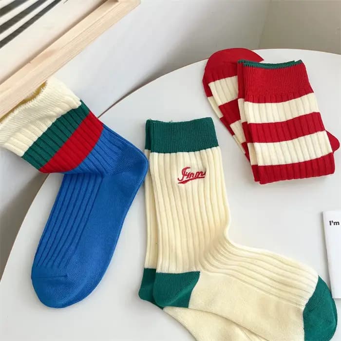 Chaussettes longues rayées en coton pour femmes