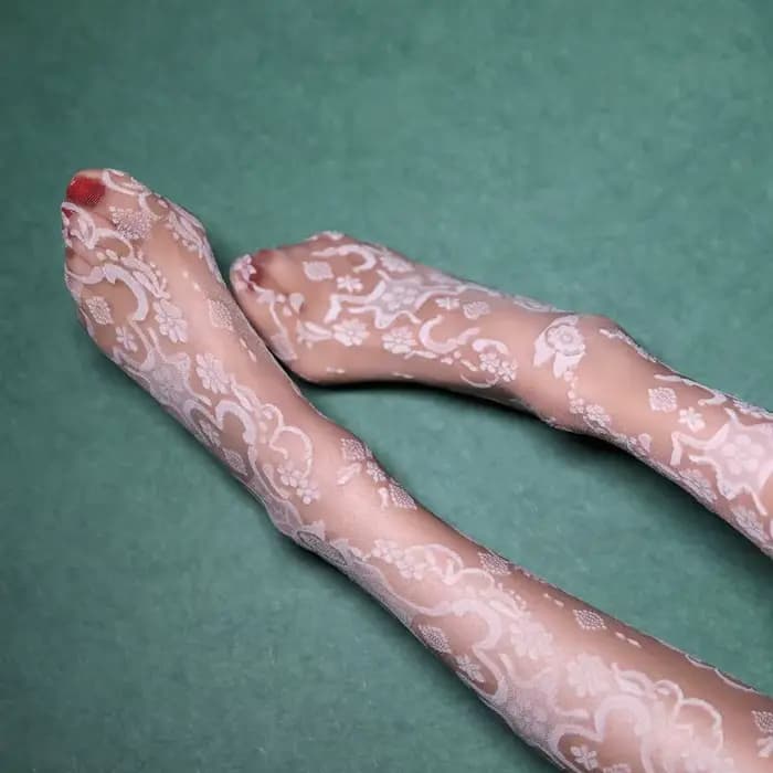 Collants Jacquard floraux rétro élégants, bas Sexy en dentelle ajourée blanche, bas en maille de Nylon, bonneterie fine et transparente