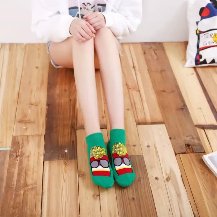 Femmes chaussettes automne hiver heureux mignon