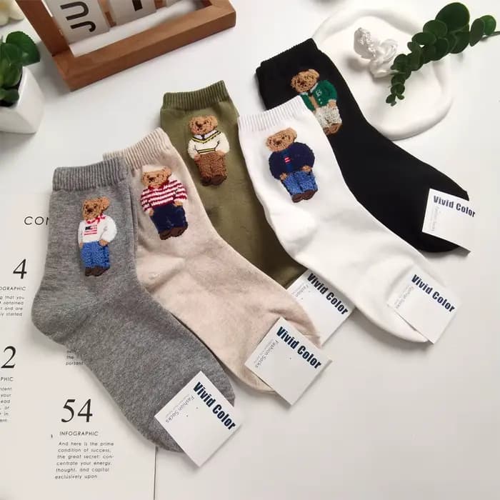 Chaussettes en coton mi-mollet ours de dessin animé pour femmes