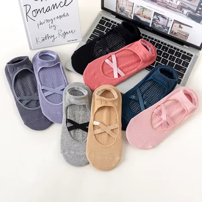 Chaussettes de Yoga professionnelles en Silicone pour femmes, antidérapantes, pour Ballet, Pilates, dos nu, respirantes, à bandes, pour sport de danse