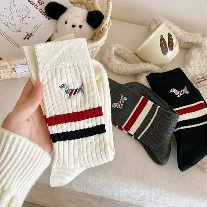 Chaussettes à rayures brodées de dessin animé