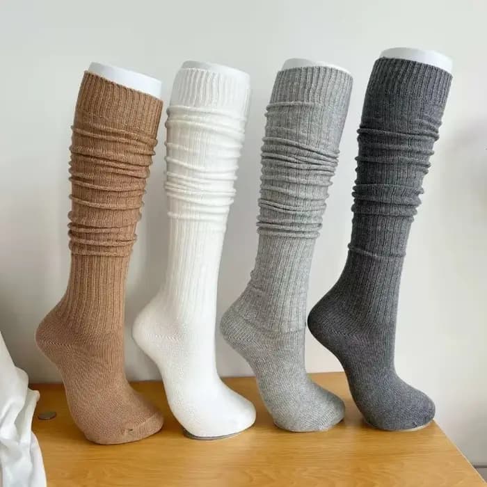 Chaussettes longues en laine tricotée pour femmes