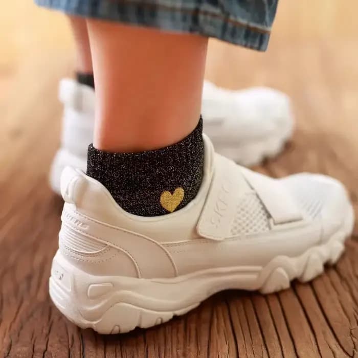 Chaussettes scintillantes brodées en forme de cœur pour femmes