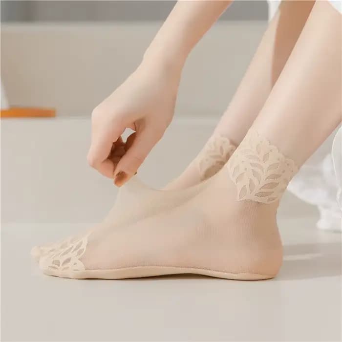 Chaussettes en maille à fleurs en dentelle pour femmes, doublure invisible non ald, chaussettes confortables élastiques pour femmes, chaussettes fines et respirantes, chaussettes de rinçage, belle mod