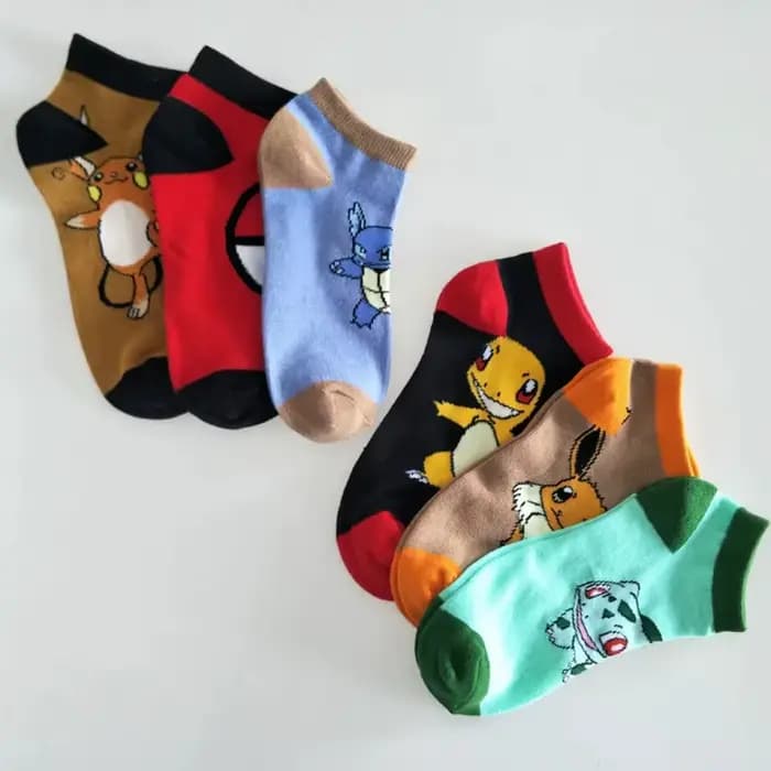 Chaussettes classiques de dessin animé Pokemon Pikachu