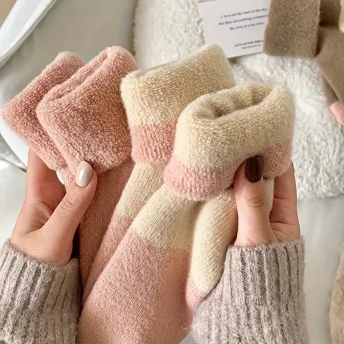 Chaussettes d'hiver chaudes et épaisses pour femmes