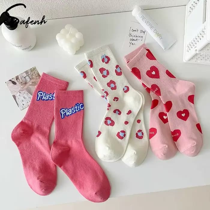 Chaussettes en coton à cœur rose pour femmes, doux, amour, tube moyen, joli, thème rose, décontracté, sport, rue, mignon