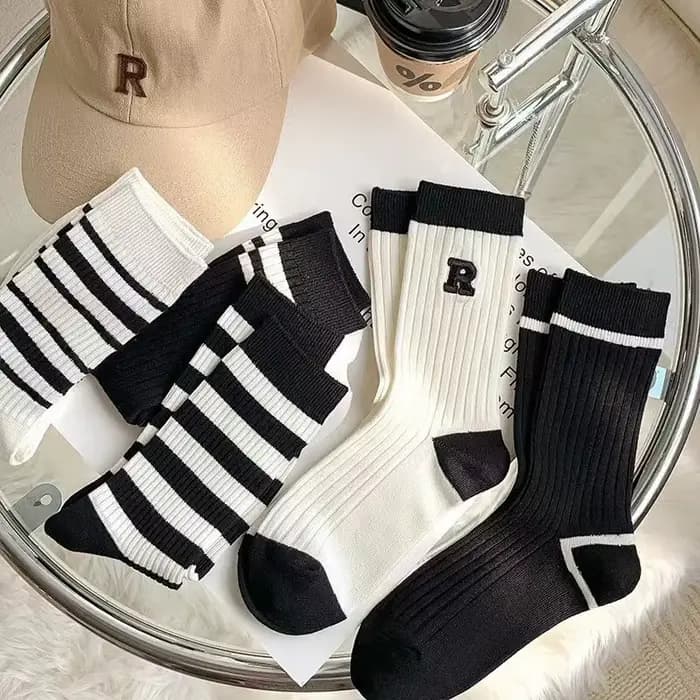 Chaussettes mi-longues noires et blanches pour femmes, quatre saisons, style Oupillimprimés, chaussettes de sport à rayures, 5 paires