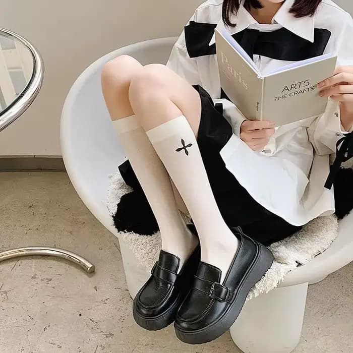 JK-Chaussettes fines à cœur croisé noir et blanc pour femme, beaux bas japonais, document solide, confortables, été, longues