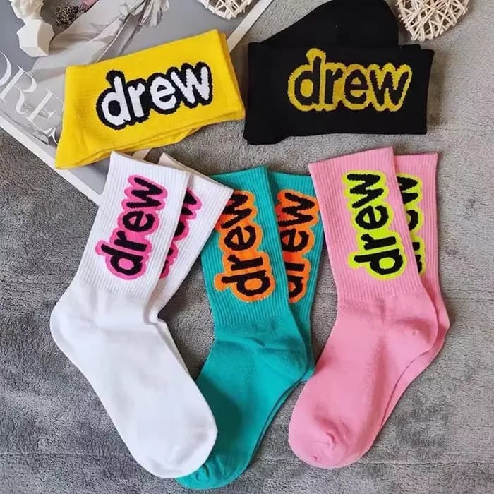 Chaussettes tendance en coton avec lettres pour femmes