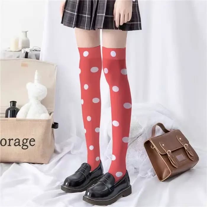 Jeu Osana Najimi Cosplay chaussettes rouges accessoire femmes sur les chaussettes au genou belles bas de noël accessoires d'halloween chaussettes à pois