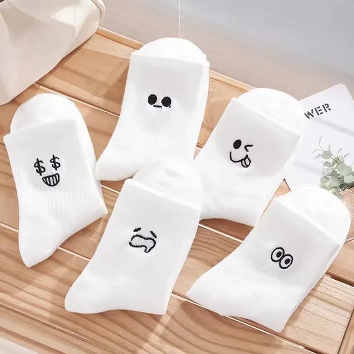 5/10 paires femmes blanc dessin animé chaussettes à la mode polyvalent Expression