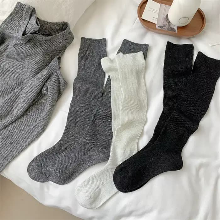 Femmes bas nouvelle mode décontracté Thi genou chaussettes hautes femme coton couleur unie longue confortable cuisse