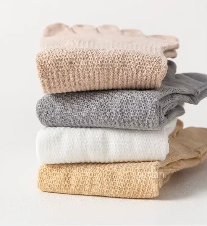 Chaussettes pour femmes printemps été couleur unie maille cinq doigts