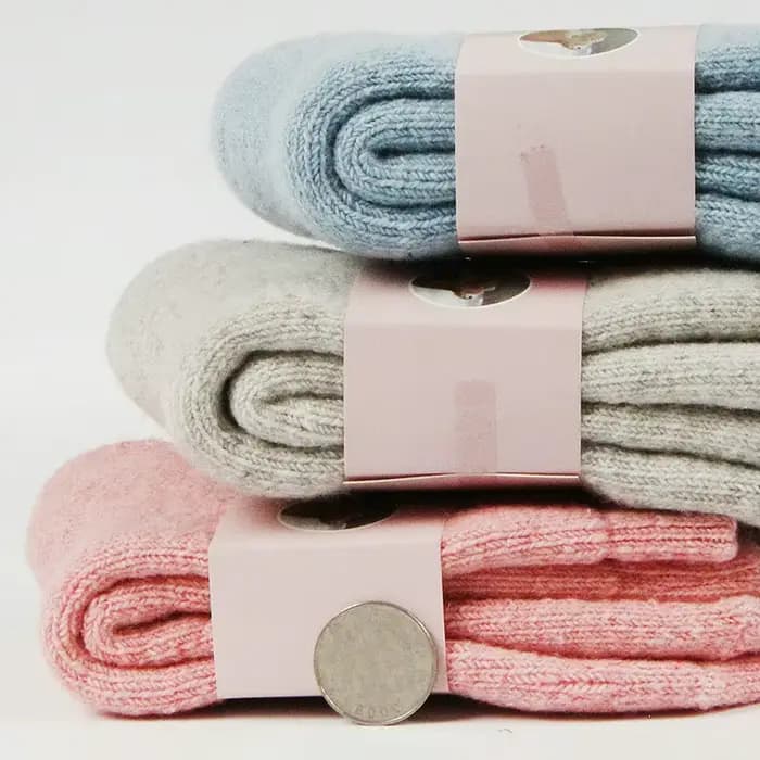 Chaussettes en cachemire solide pour femme