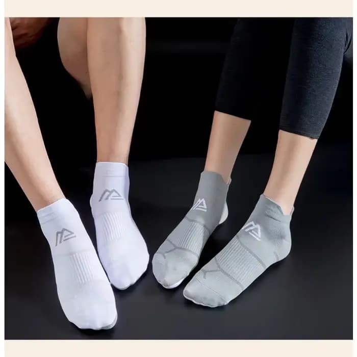 1 paire de chaussettes de sport d'été respirantes, courtes, à compression, pour hommes et femmes, chaussettes de sport pour couples, anti-odeur, antidérapantes, fines, pour la course à pied