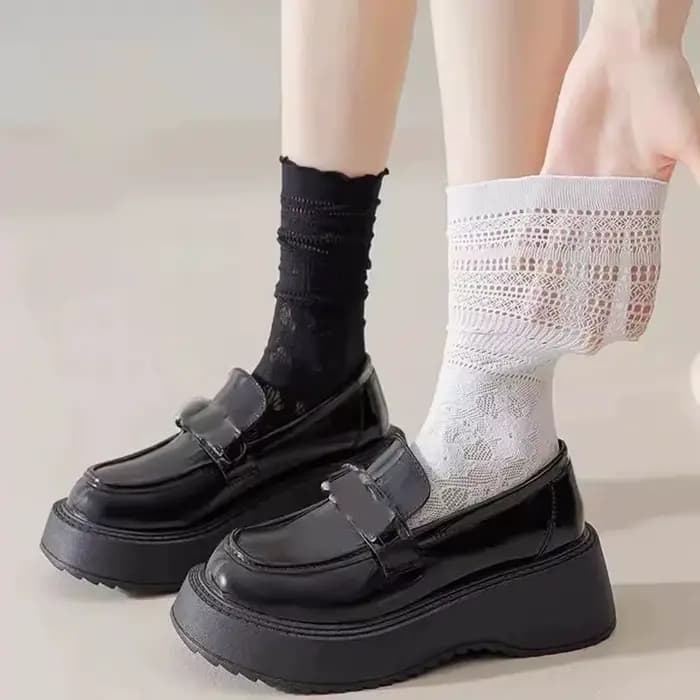 Chaussettes Tabi japonaises tendance pour femmes, chaussettes d'été sexy en dentelle à deux doigts, chaussettes Tabi transparentes respirantes en maille unie