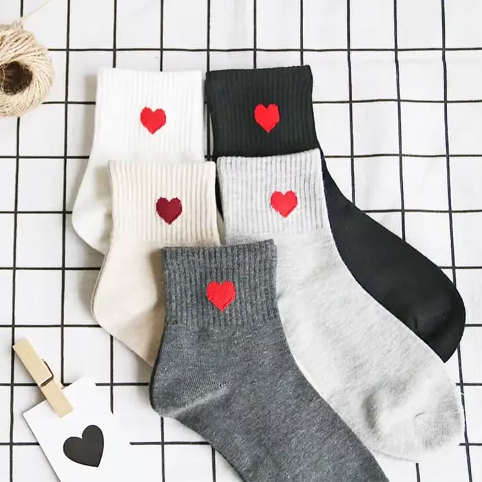 Chaussettes en coton imprimé coeur d'amour mignon pour femmes
