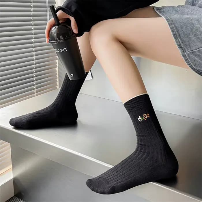 Chaussettes longues rayées en coton pour femmes