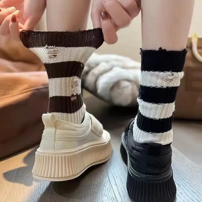 Chaussettes mi-mollet pour femmes, rayées, confortables, couleur café, style coréen, tendance, toutes occasions, pour le sport, printemps-automne