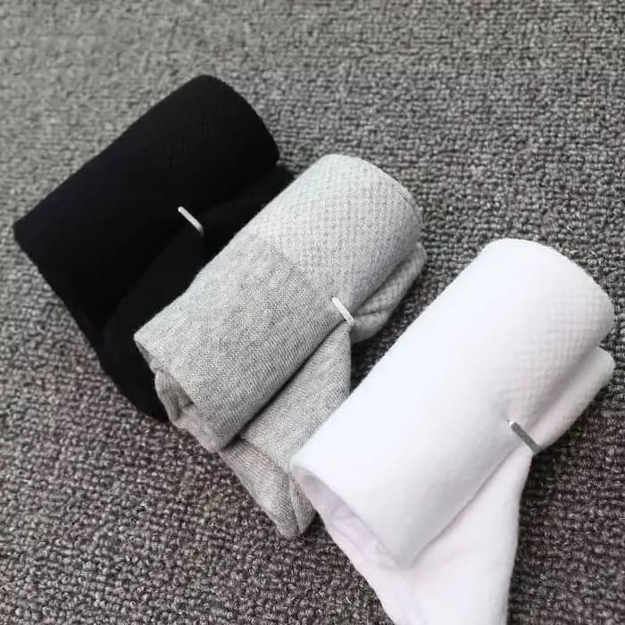 Chaussettes d'Affaires Noires et Blanches pour Homme