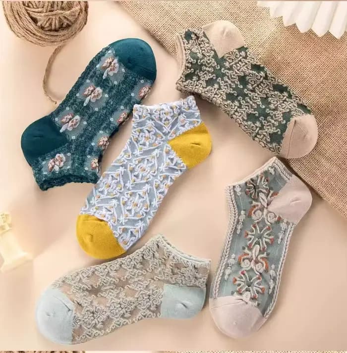 5 paires femmes Vintage mignon chaussettes ensemble femme dame Harajuku Kawaii fille florale Sport