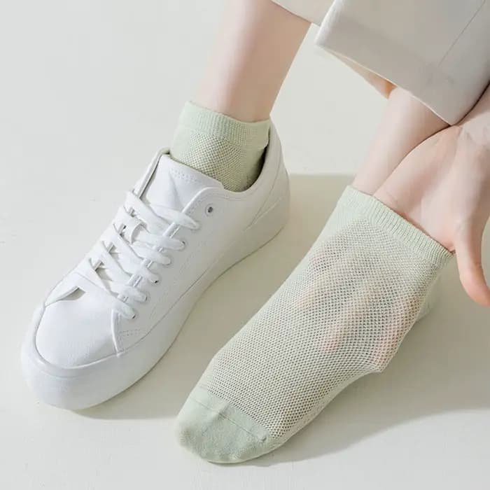 12 paires de nouvelles chaussettes en coton pour femmes