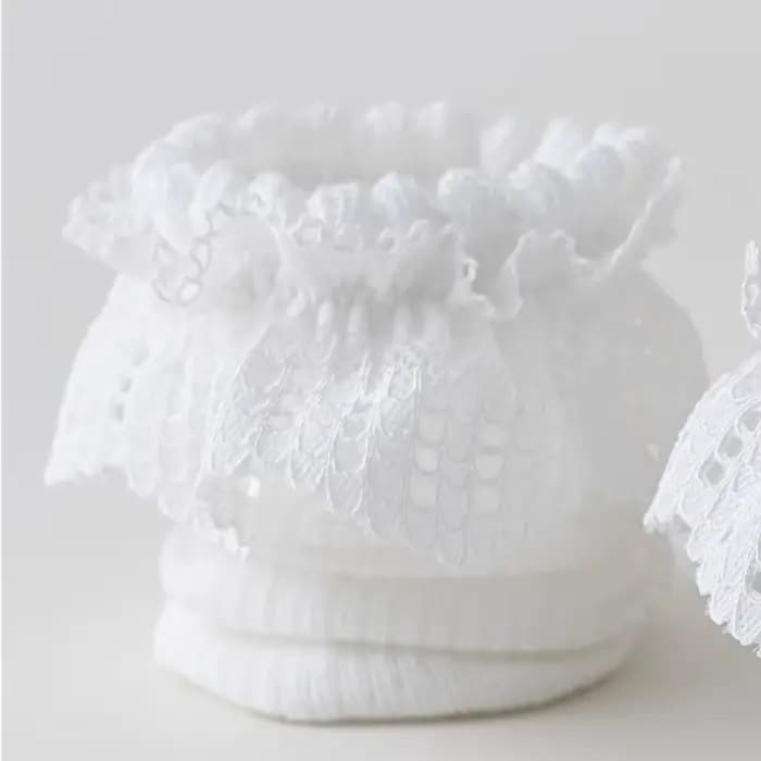 Chaussettes longues en dentelle pour nouveau-né