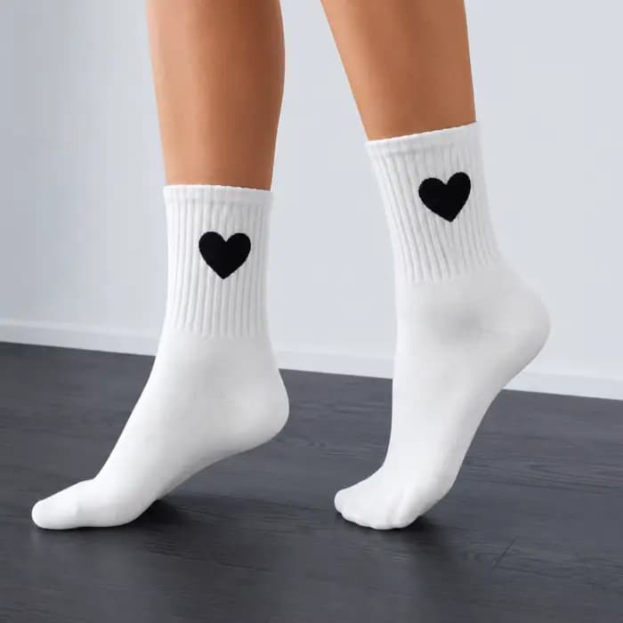 Chaussettes mi-hautes côtelées blanches pour femme