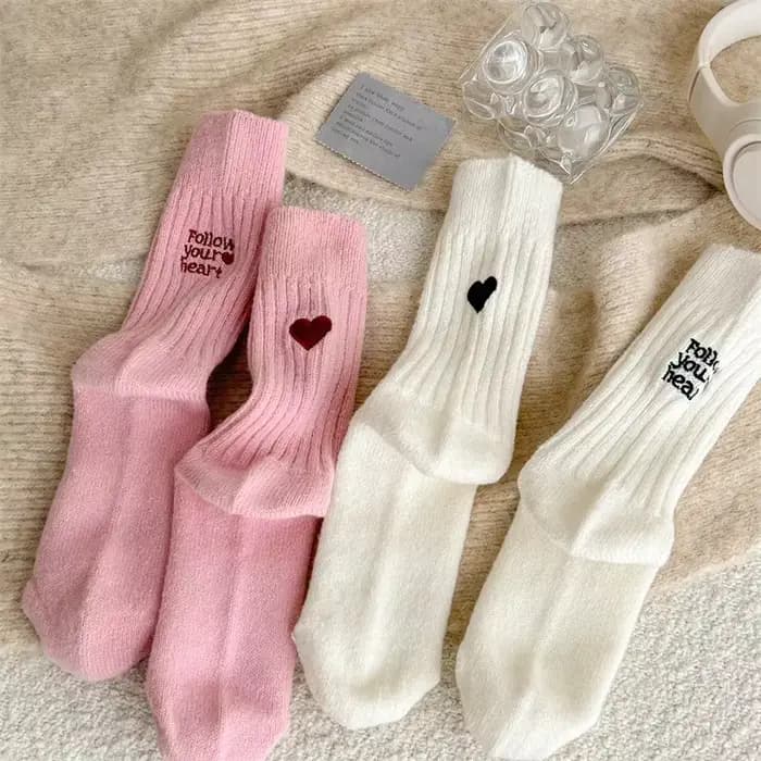 Cachemire Tube moyen Harajuku Kawaii chaussettes automne hiver nouvelle couleur Pure femmes