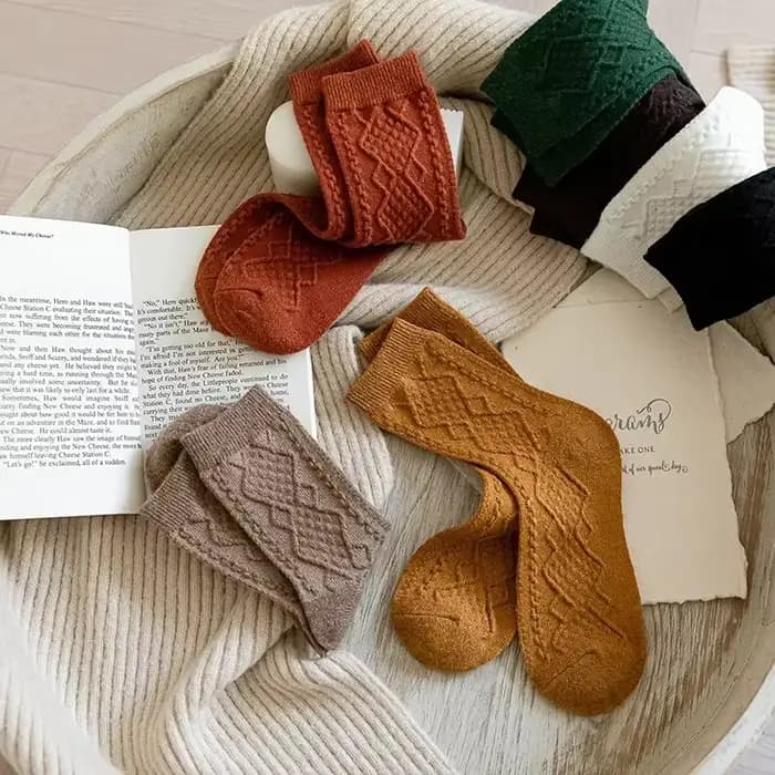 Hiver cachemire laine femme chaussettes solide Style japonais Harajuku rétro longues