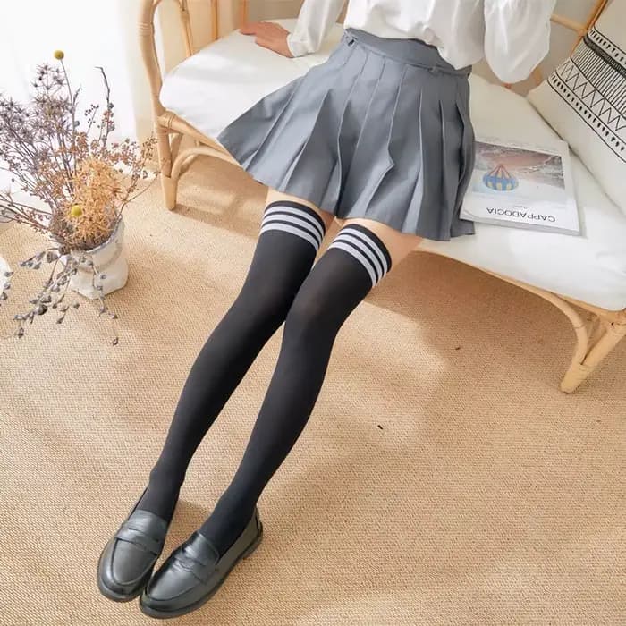 1 paire de Mini femmes filles mode école étudiant chaussettes printemps été Opaque sur genou cuisse haute élastique Sexy bas noir/blanc
