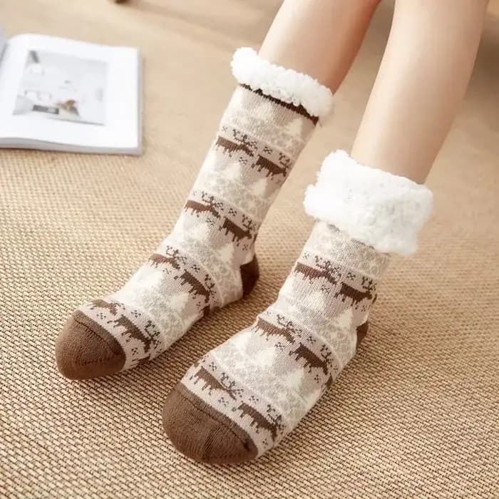 Chaussons thermiques en fourrure moelleuse pour femmes, chaussettes de vache mignonnes, vêtements de nuit chauds, chaussettes en peluche pour dames, chaussettes de sol doux, cadeau de Noël, hiver