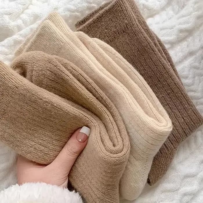 Chaussettes longues en laine et cachemire pour femmes