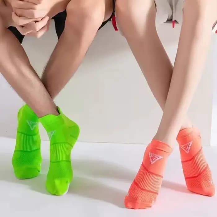 Chaussettes courtes antidérapantes professionnelles pour couples, pour femmes et hommes, séchage rapide, respirantes, pour marathon, cyclisme, sports, toutes saisons