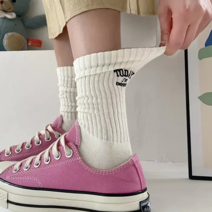 Chaussettes mi-tube en coton avec lettre brodée pour hommes et femmes