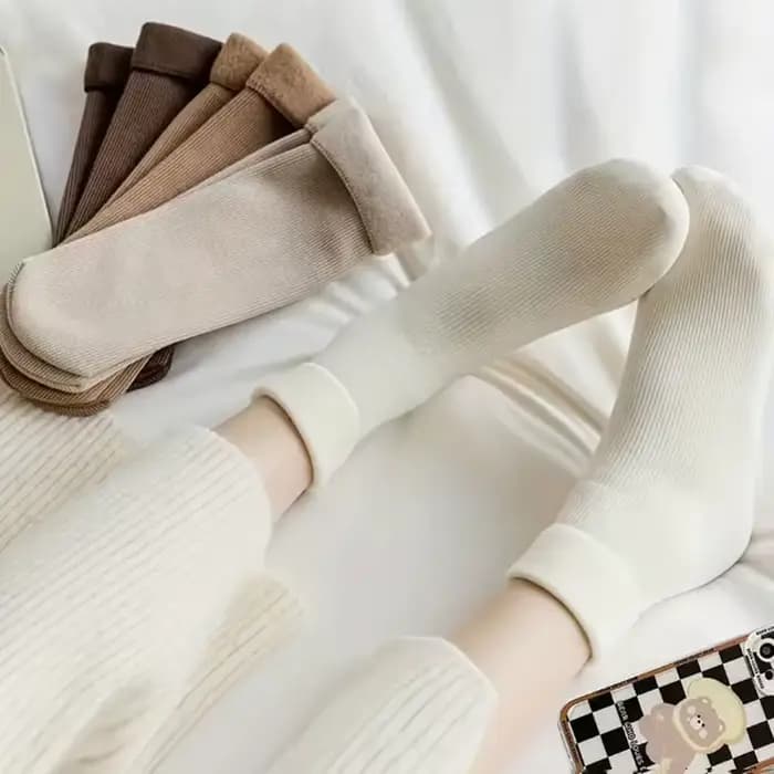 5 paires de chaussettes de neige pour femmes, chaussettes d'automne et d'hiver avec bas de sol de couchage chauds et épais, couleur unie pour femmes