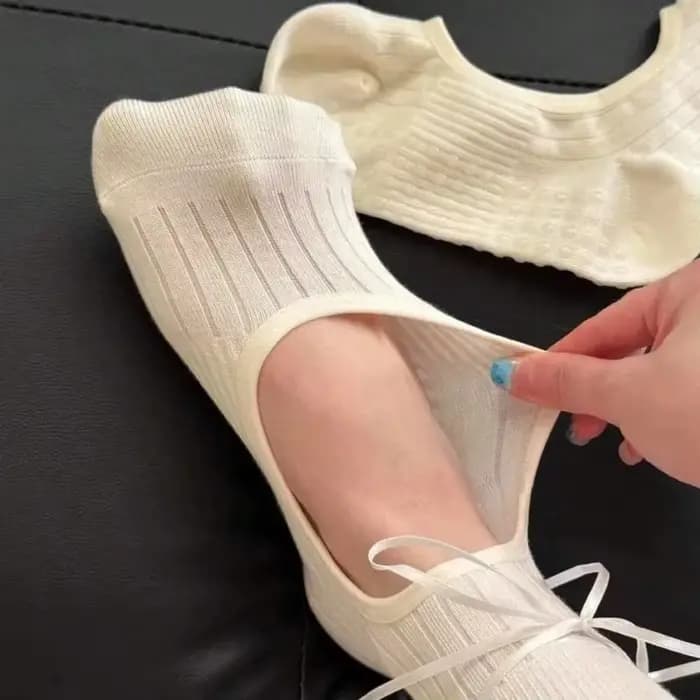1 paire de chaussettes de yoga montantes à cordon de serrage et dos ouvert