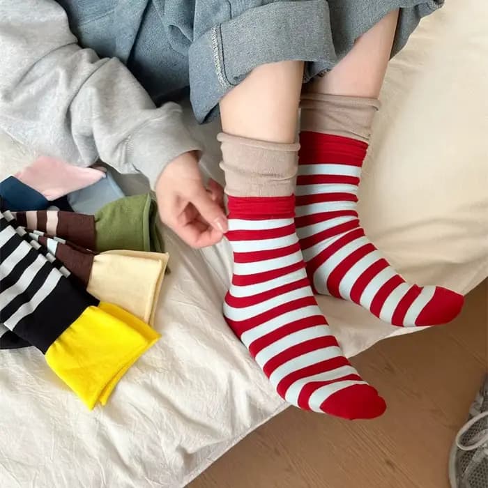 Chaussettes à rayures rétro pour femmes, tube moyen, bas en coton, bas coréens, chaussettes japonaises, printemps et automne