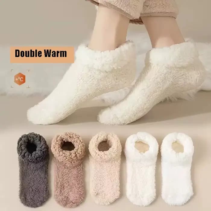 Chaussettes de sol confortables doublées de polaire pour femmes, semelles antidérapantes, intérieur en peluche pour le confort et la chaleur, chaussettes de sol d'hiver sûres