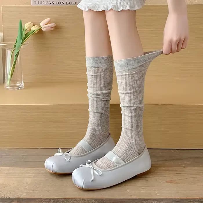 Chaussettes hautes côtelées verticales pour femmes, en coton doux et extensible, couleur unie, longues, pour le quotidien, le ballet, l'école, assorties aux tenues féminines